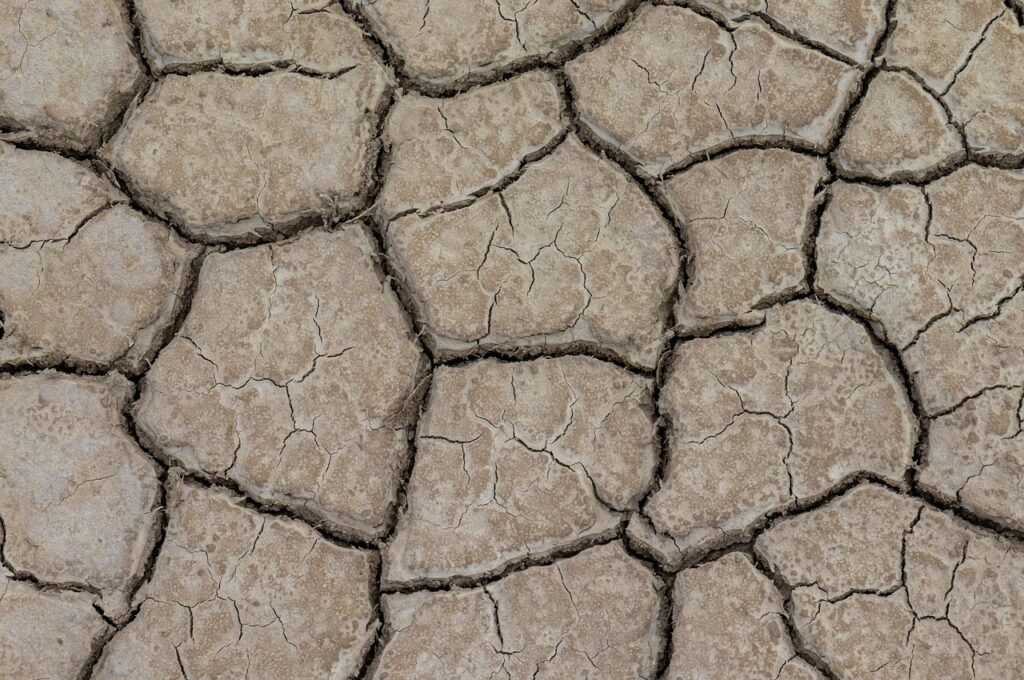 Drought, Arid Climate, 4k Wallpaper, 4k Wallpaper 1920x1080, Beautiful Wallpaper, Dry, Mac Wallpaper, Free Wallpaper, Laptop Wallpaper, Weather, Windows Wallpaper, Desktop Backgrounds, Cool Backgrounds, Dirt, Land, Hd Wallpaper, Environment, Wallpaper Hd, Free Background, Cracked, Earth, Full Hd Wallpaper, Nature, Wallpaper 4k, Background